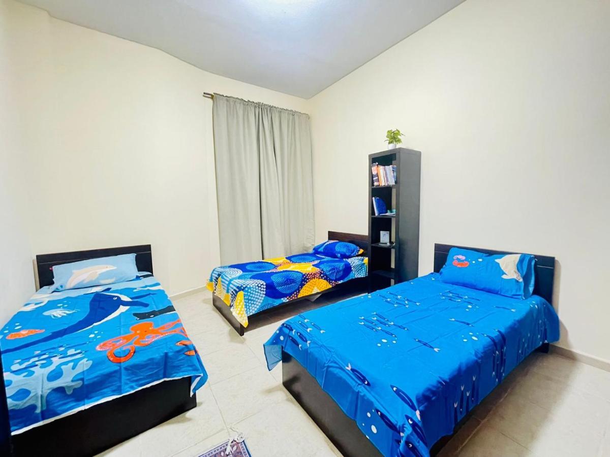 Dubai Hostel Luaran gambar